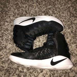 Nike Hyperdunk Basketball Shoes